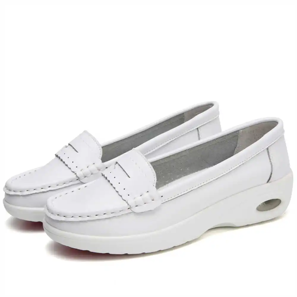Białe buty sportowe z grubą po – Vintage Fashion Collecting And Wearing Designer Classics recenzja i cena