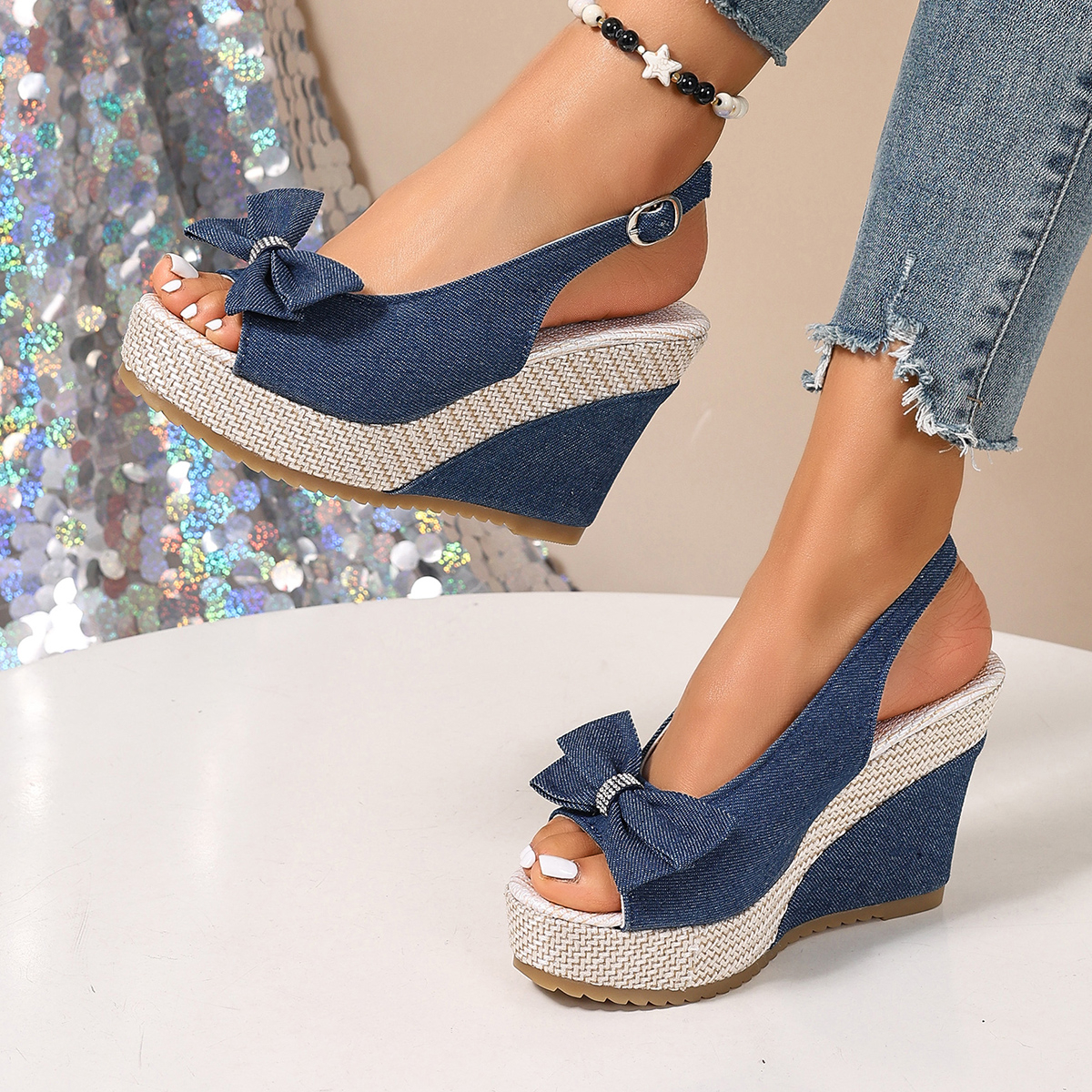 Sandały na koturnie z nitami w – Vintage Fashion Plus Size recenzja i cena