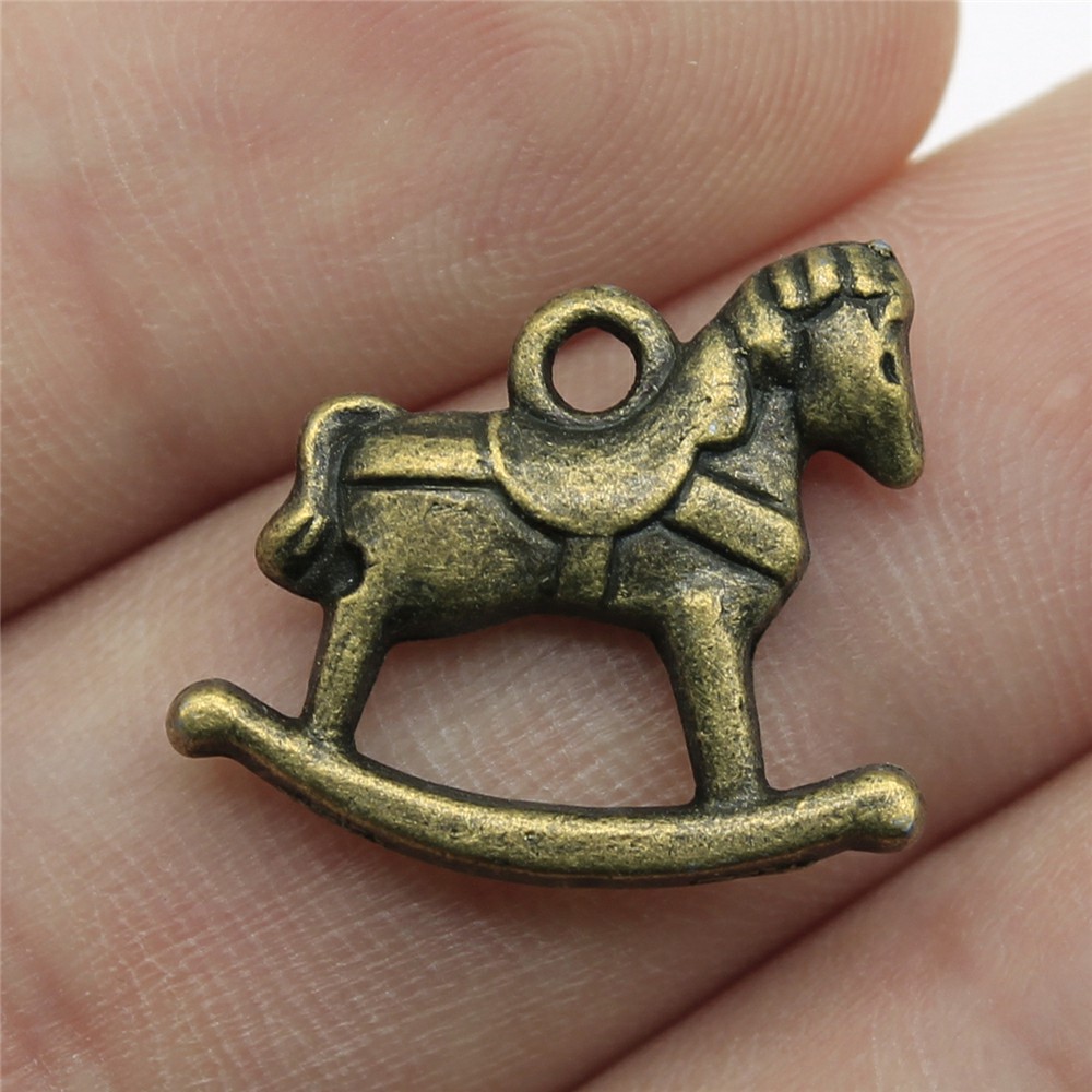 WYSIWYG 4 sztuk Charms akcesor – Vintage Fashion Toys recenzja i cena
