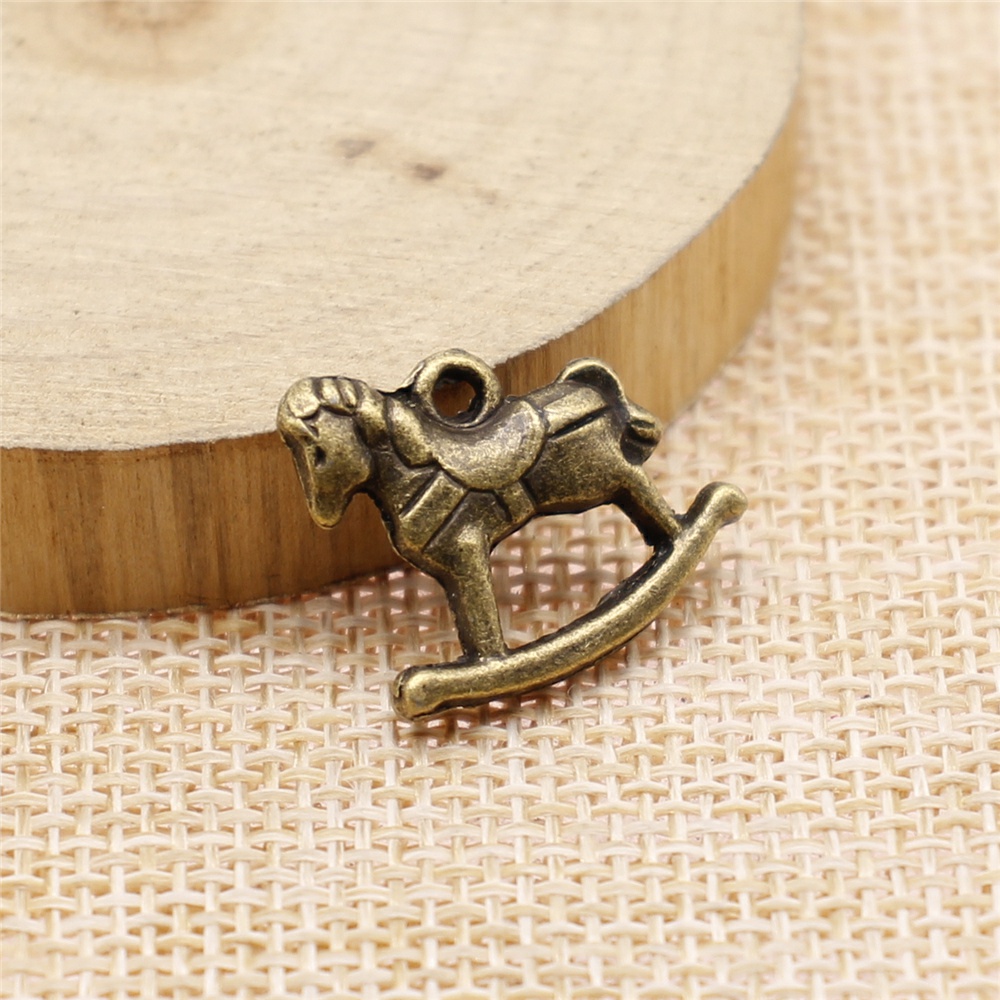 WYSIWYG 4 sztuk Charms akcesor – Vintage Fashion Toys recenzja i cena